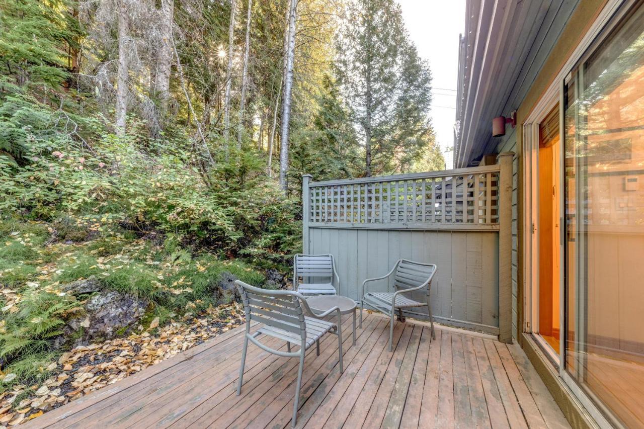 Snowy Creek 14 Whistler Exterior foto