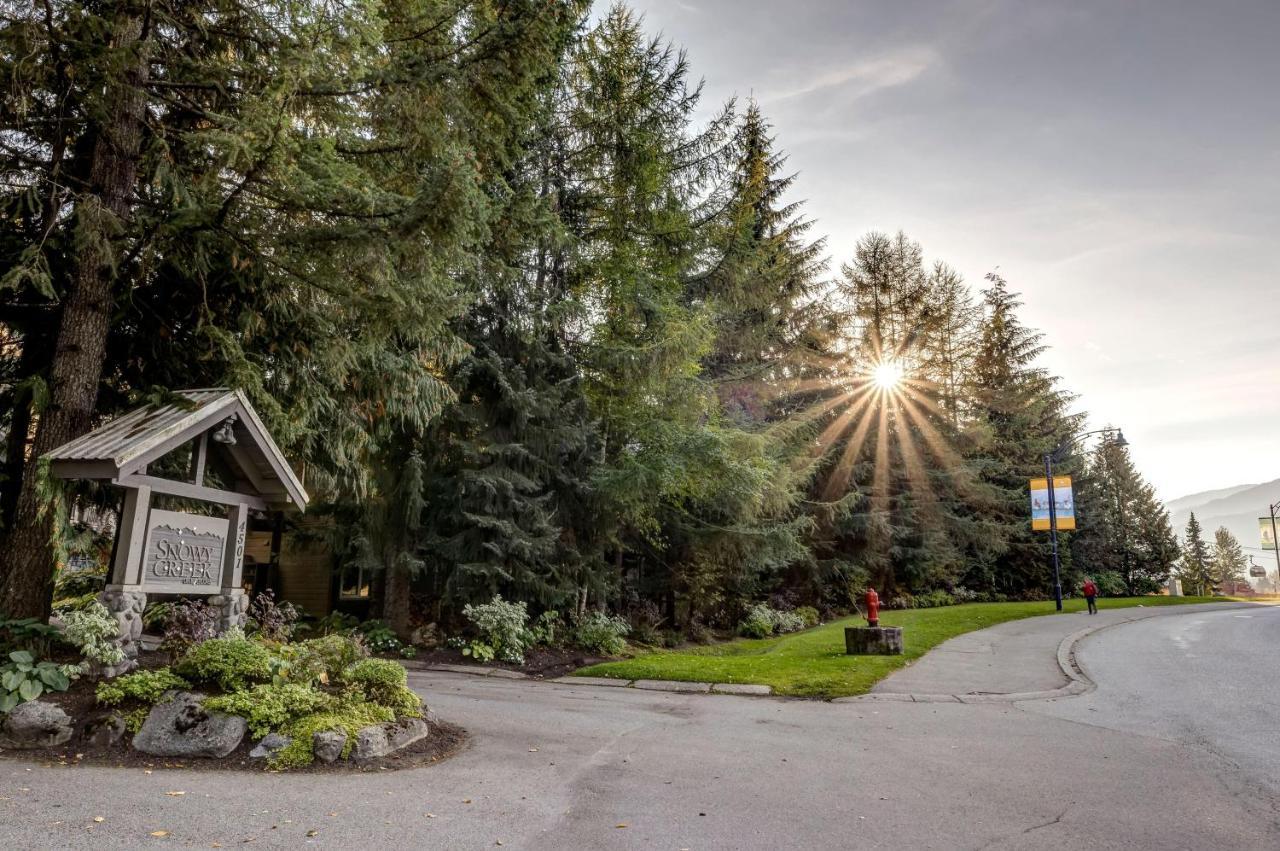 Snowy Creek 14 Whistler Exterior foto
